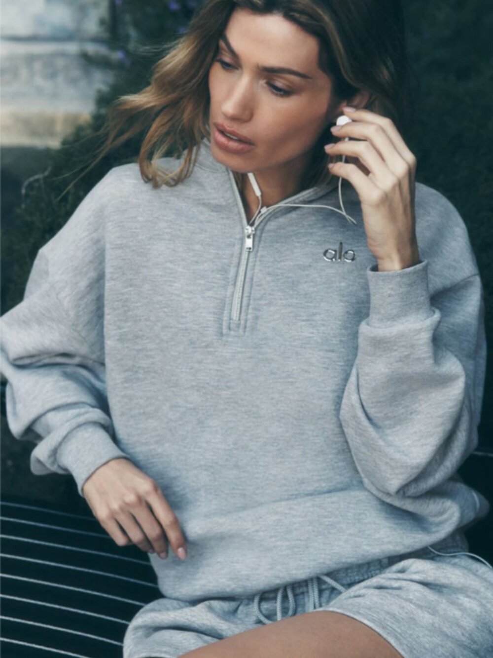 ALO Yoga Accolade 1/4 Zip Pullover Athletic Heather Grey | NWT | Multiple Sizes - Picture 9 of 9